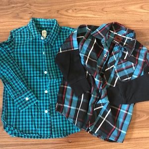 2 Boys Long Sleeves Button Shirts